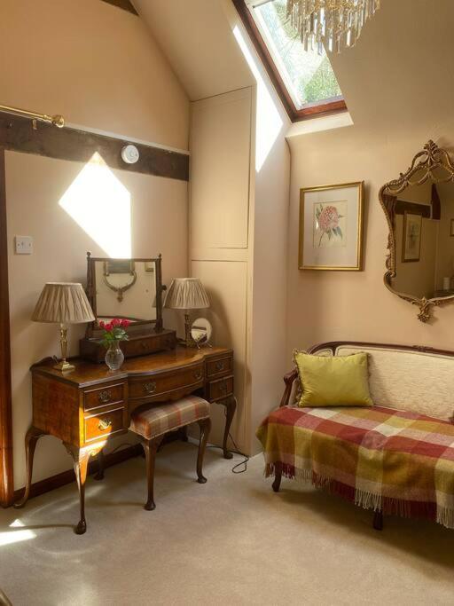 The Grooms Loft Self Contained Apartment Milton Abbas Exterior foto